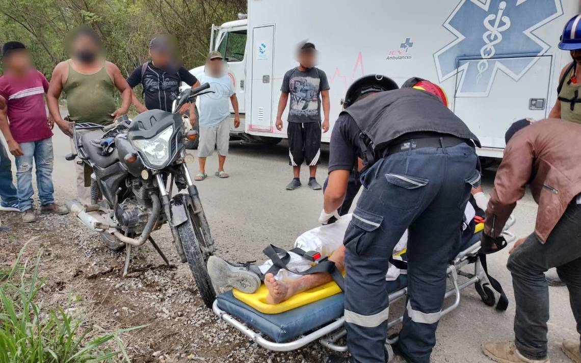 Motociclista Derrapa Y Choca Contra Un Tr Iler En La V A Huejutla Santa